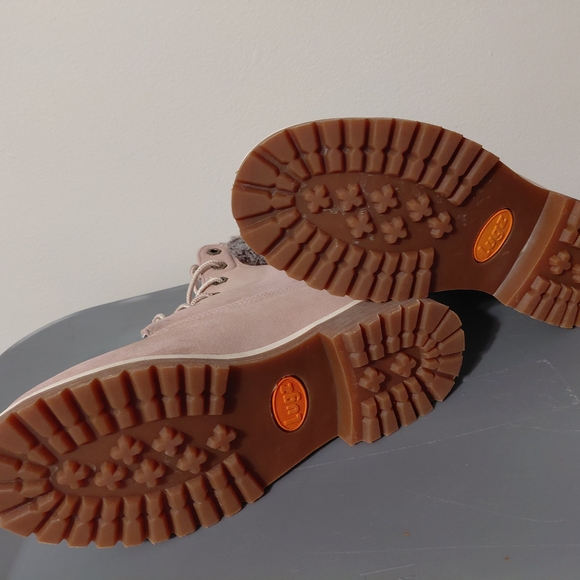 Lugz Women's Size 8 Soft Pink Fur-Trimmed Boots - Picture 4 of 4